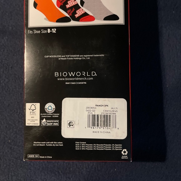 New mens Bioworld Cup Noodles - 3 pack crew socks Size 8-12 - Picture 6 of 7